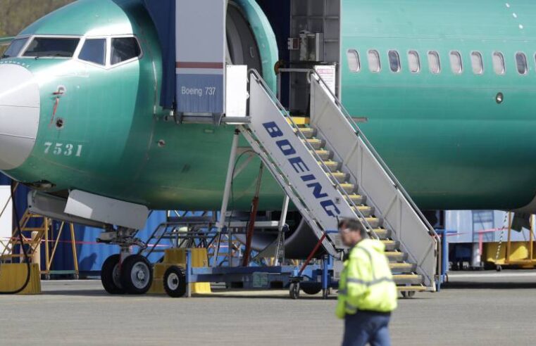 Funcionários da Boeing ridicularizam 737 MAX e reguladores em mensagens internas