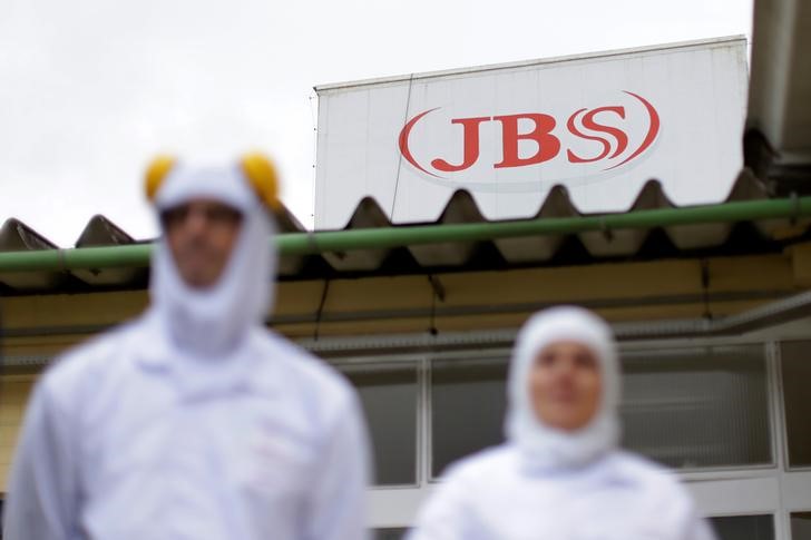 JBS inaugura nova planta com foco no mercado asiático; ações têm leve queda