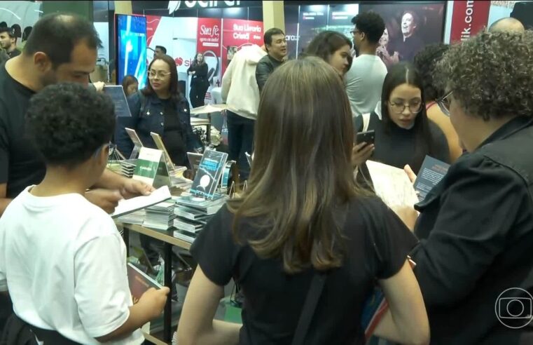 Expo Cristã, maior feira cristã do mundo atrai uma multidão em São Paulo