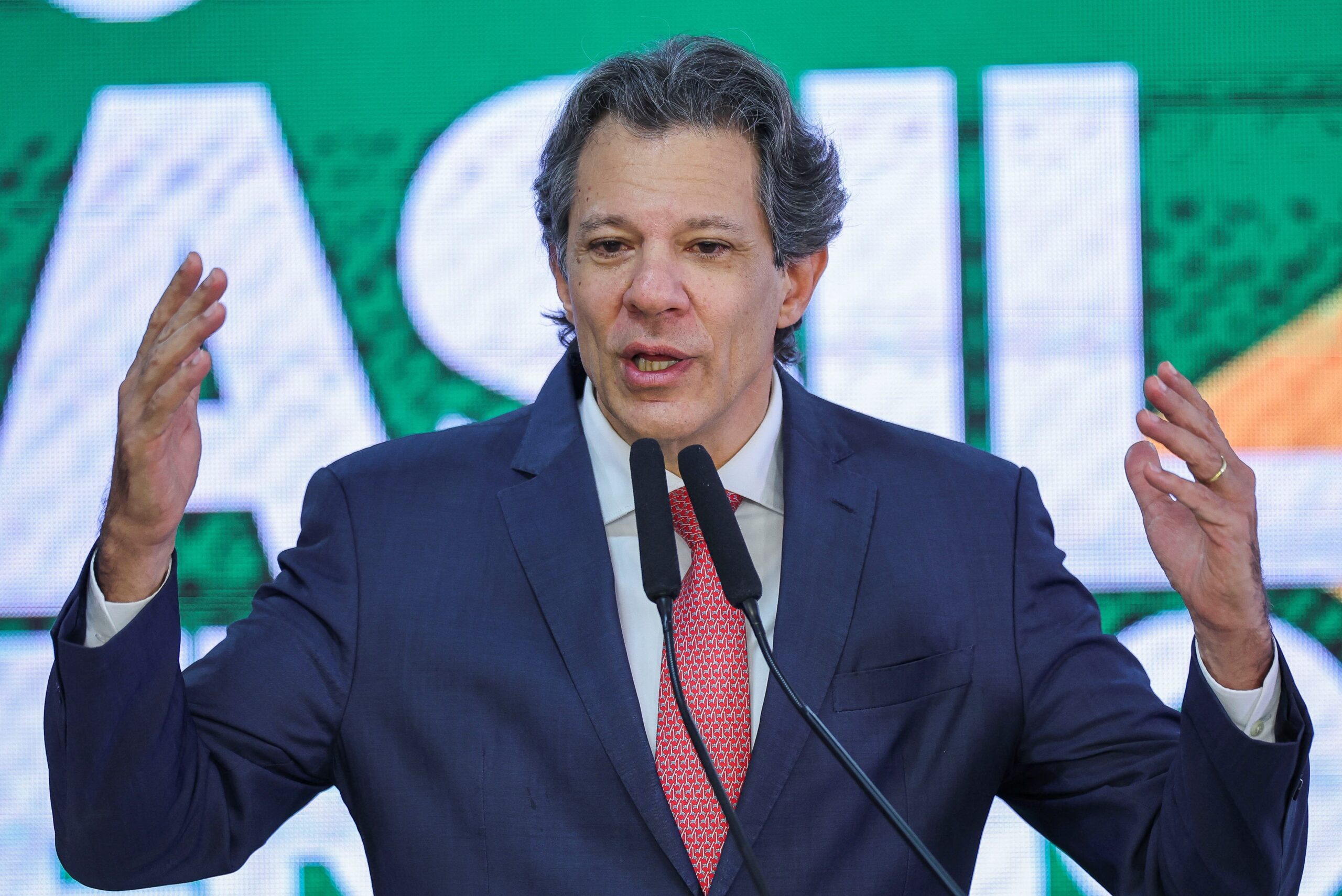 ‘Não dá pra usar a economia como mecanismo de guerra ideológica’, diz Haddad sobre tarifaço dos EUA
