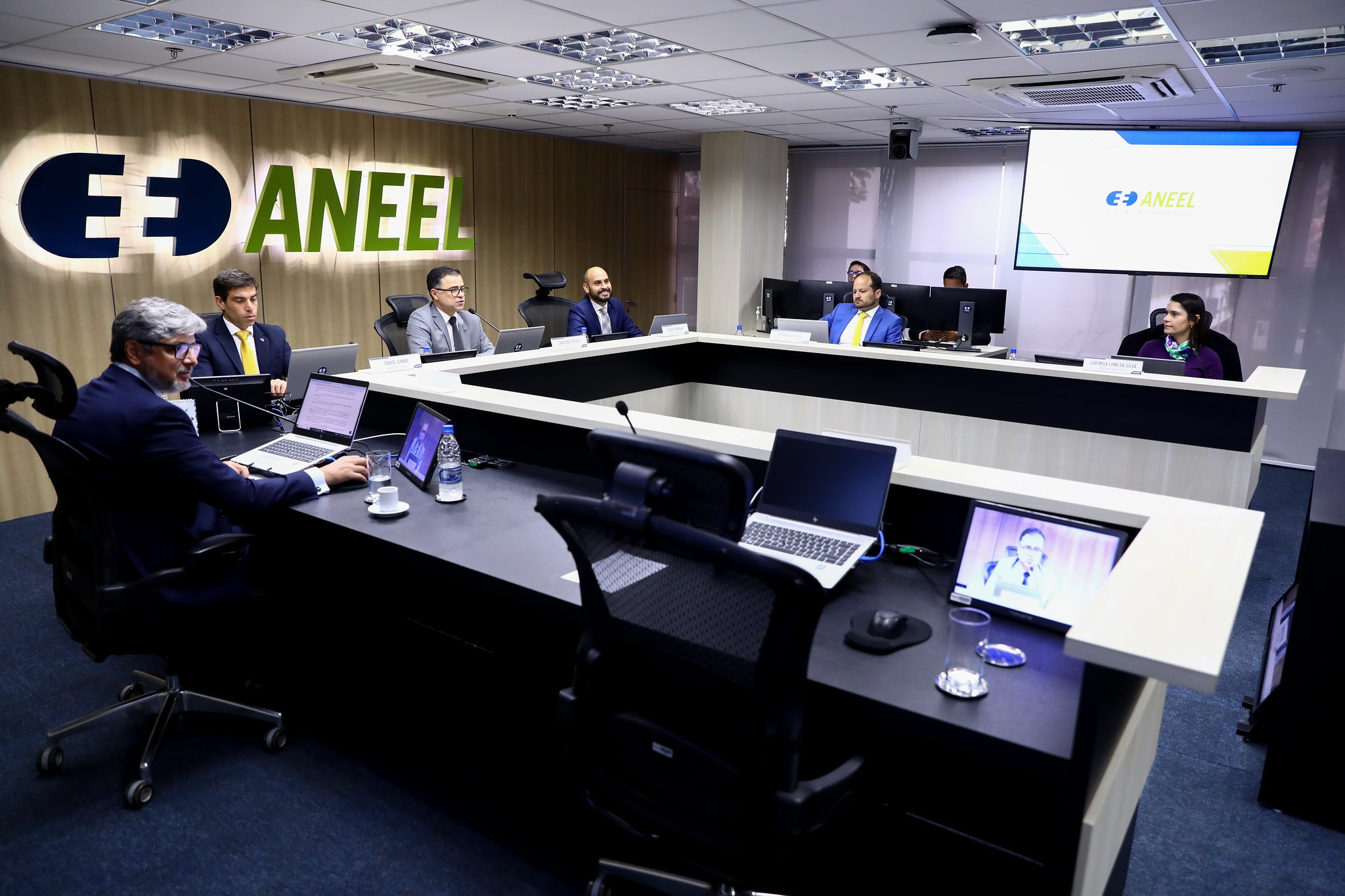 Aneel prepara protocolos após ver risco de colapso no sistema com excesso de produção de pequenas hidrelétricas, eólicas e solares
