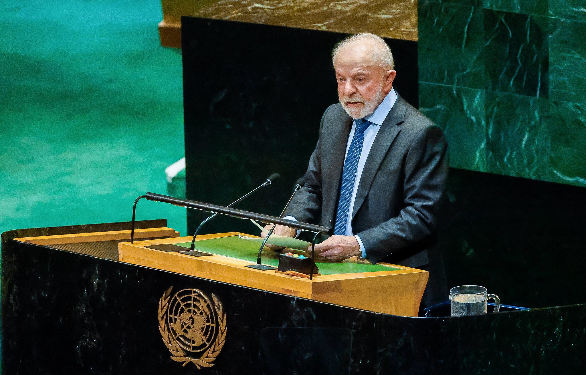 Lula defende multilateralismo na ONU; Trump reforça tarifas, mas acena a diálogo com o Brasil