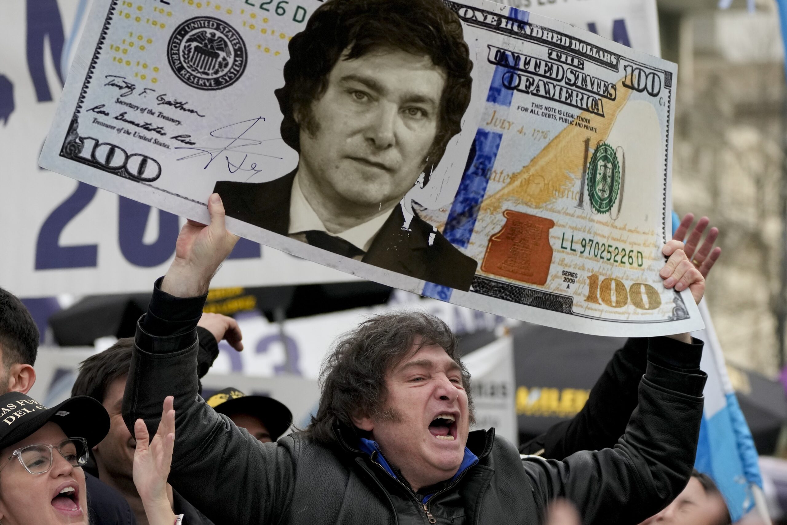 Governo Milei intervém no câmbio da Argentina pela primeira vez e vende US$ 53 milhões para segurar dólar