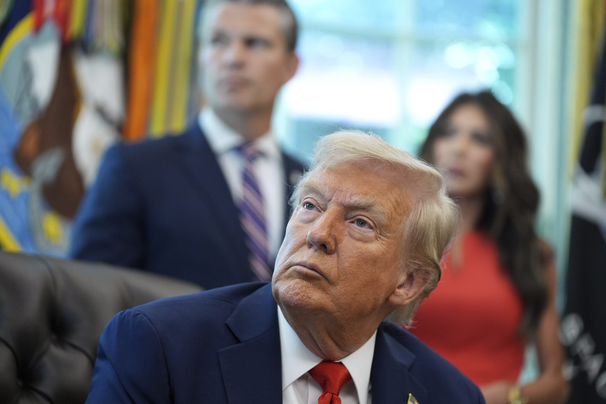 Trump diz que vai taxar chips e semicondutores de empresas que não fabricarem nos EUA
