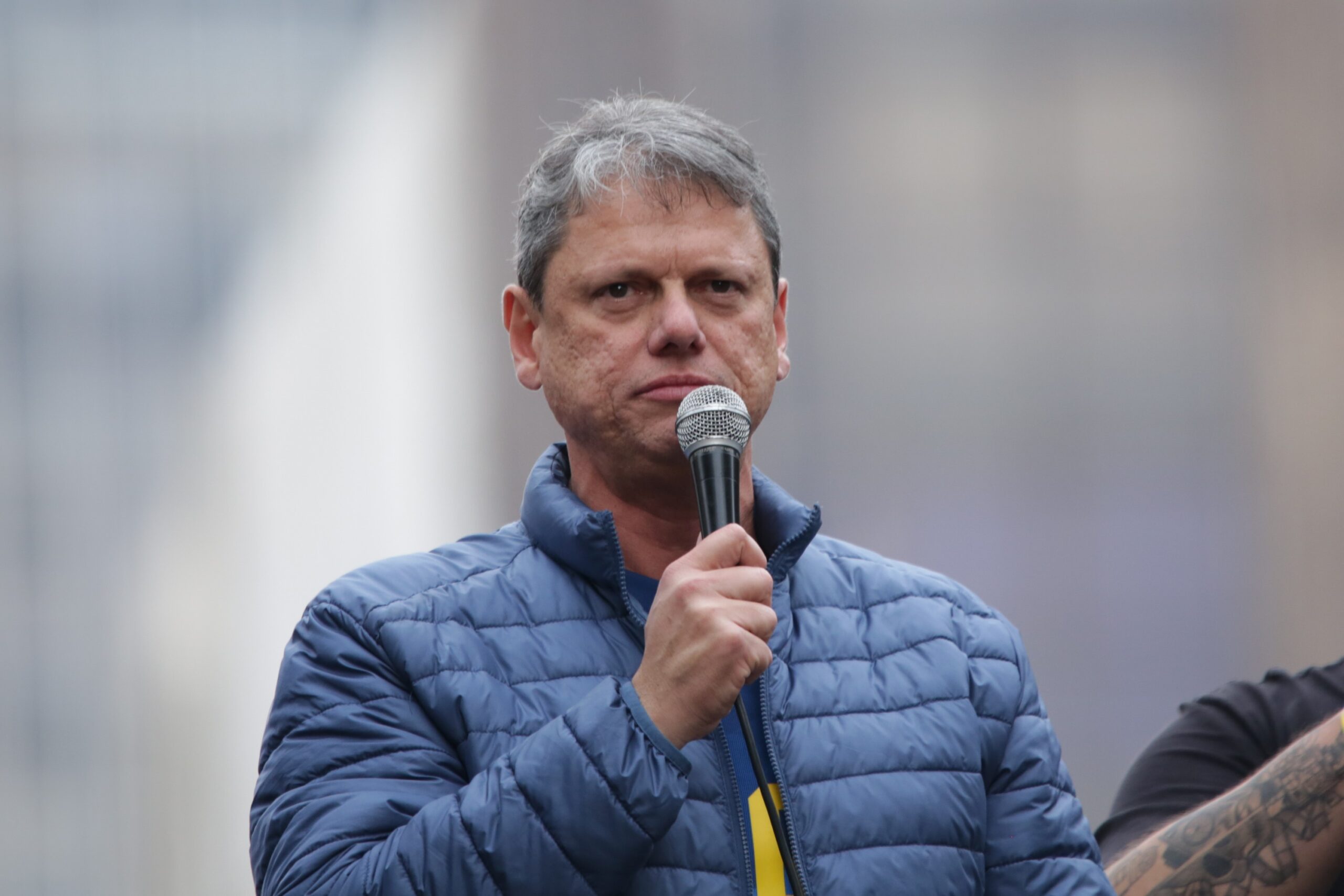 Tarcísio mais distante de candidatura à Presidência, dizem aliados do governador