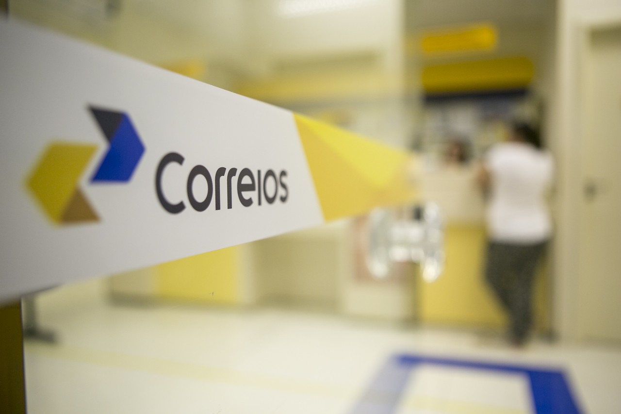 funcionário de carreira do BB assume cargo