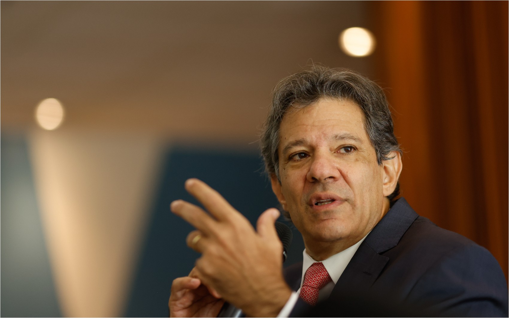 Haddad diz que fraudes na importação de combustíveis podem chegar a bilhões de reais