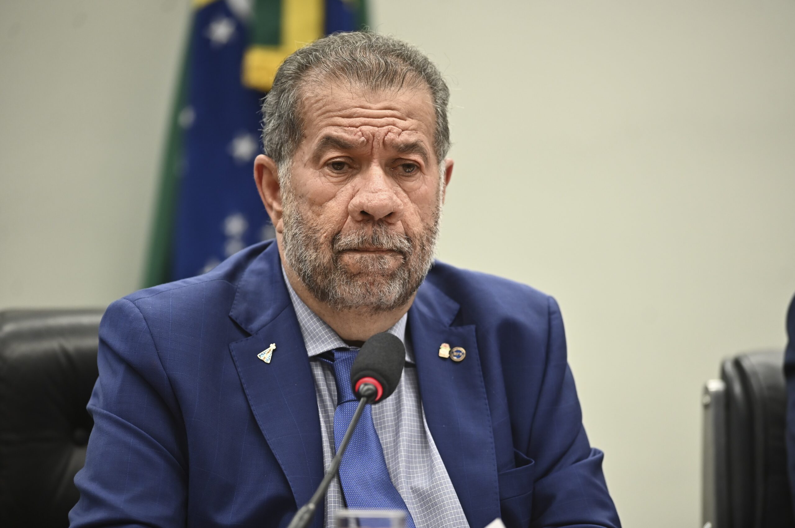 Lupi foi avisado da possibilidade de descontos ilegais em aposentadorias antes mesmo de reunião de conselho, em 2023
