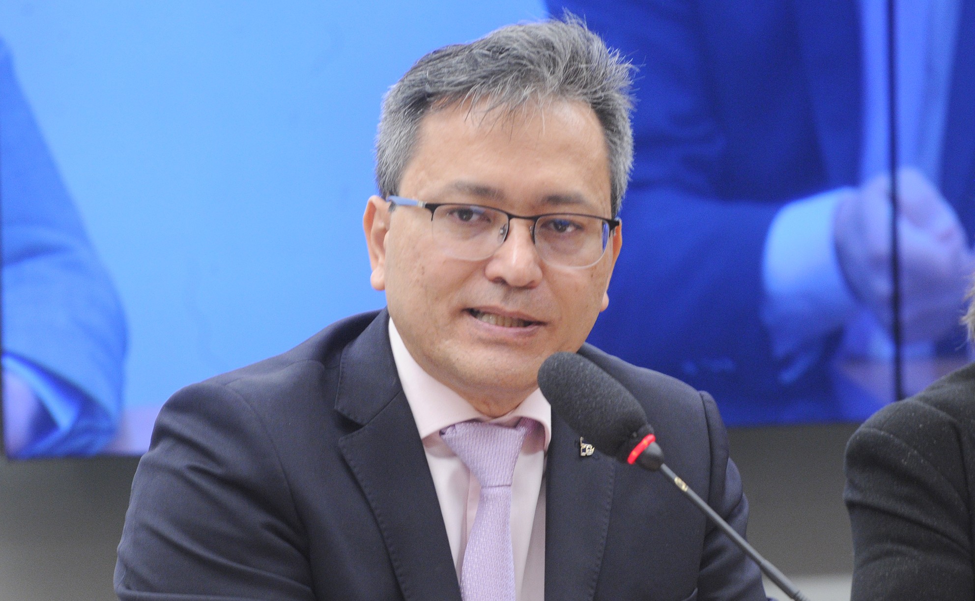 Delegacia da Receita, reforma tributária e aprovação do devedor contumaz são avanços contra o crime organizado, diz Barreirinhas