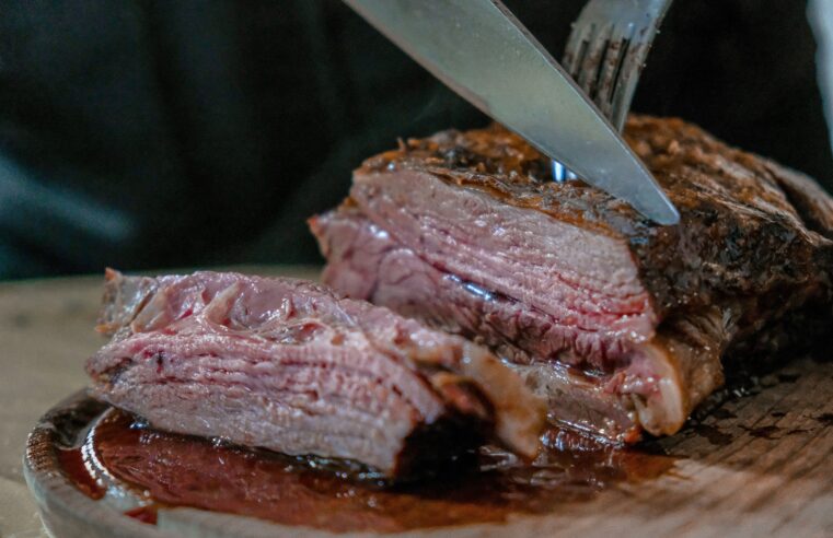 Carne bovina continua cara e não deve baixar tão cedo