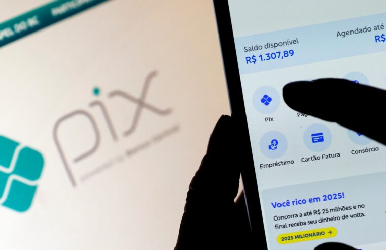 Alvo dos EUA e de hackers, Pix bate novo recorde de transações