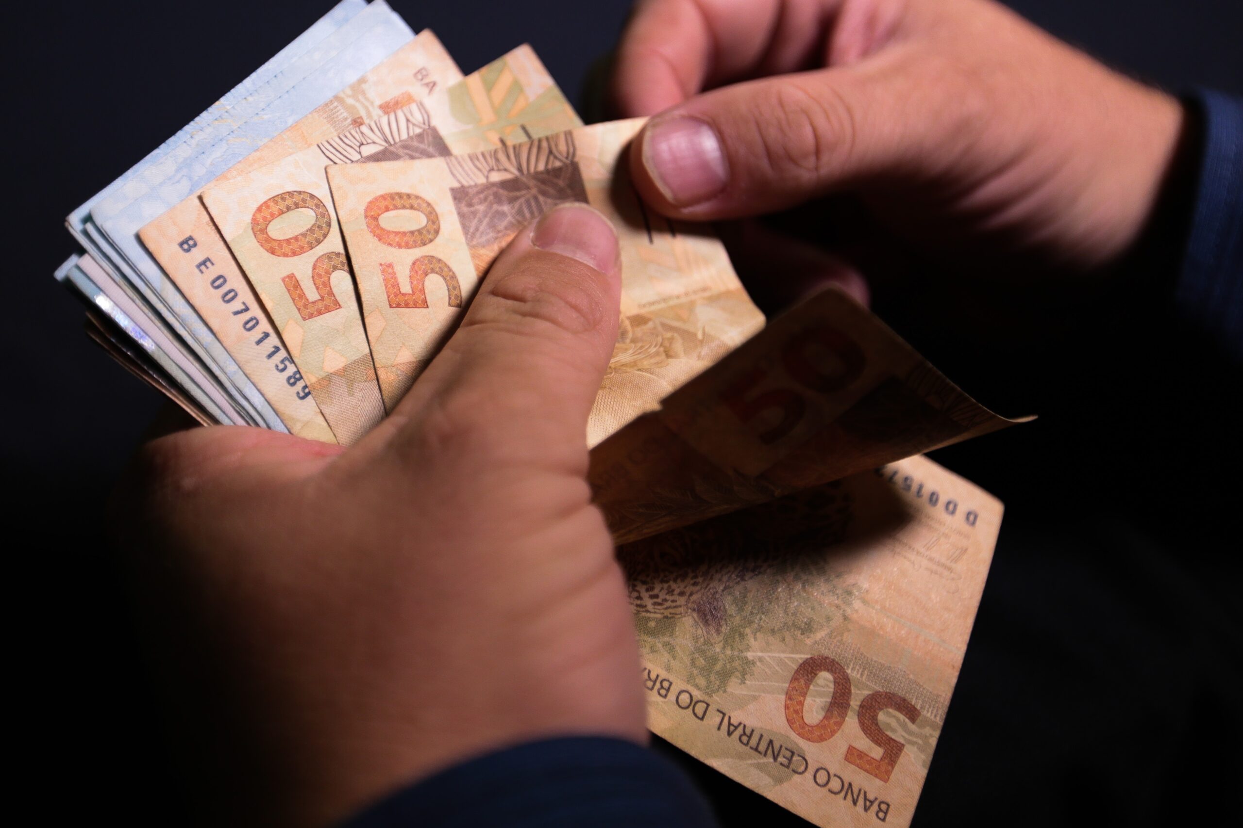 BC diz que 48 milhões de pessoas ainda têm 'dinheiro esquecido' nos bancos; valor soma R$ 10,7 bilhões