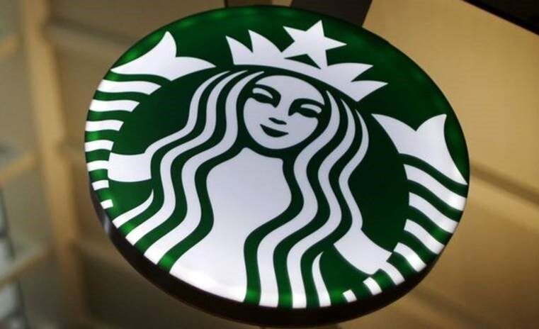 Starbucks fecha lojas e corta cerca de 900 empregos em reestruturação bilionária