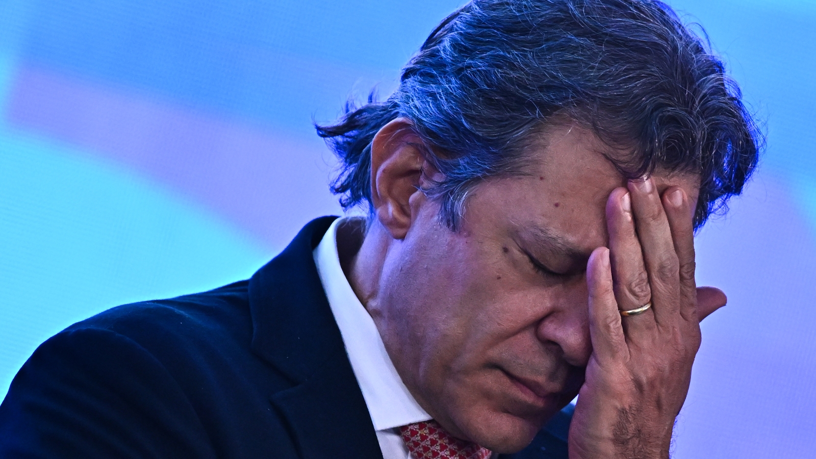 TCU obriga Haddad a buscar R$ 30 bilhões para cumprir meta