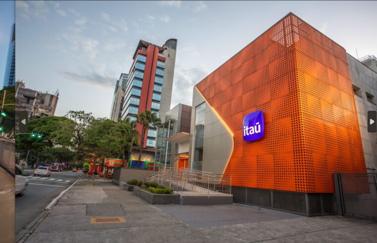 'Trabalhei sete dias seguidos e até de madrugada', diz demitido do Itaú em home office