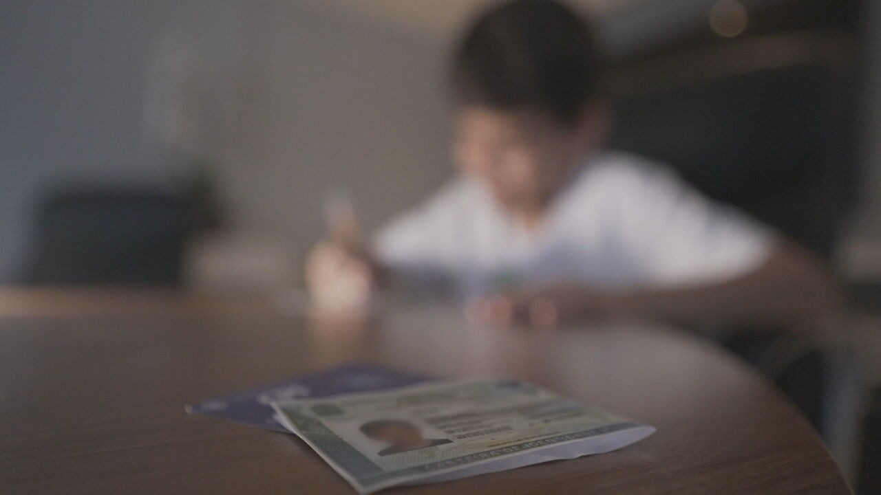 ‘Eles nem olham idade’: Como crianças viram ‘donas’ de empresas e acabam devendo milhões sem saber