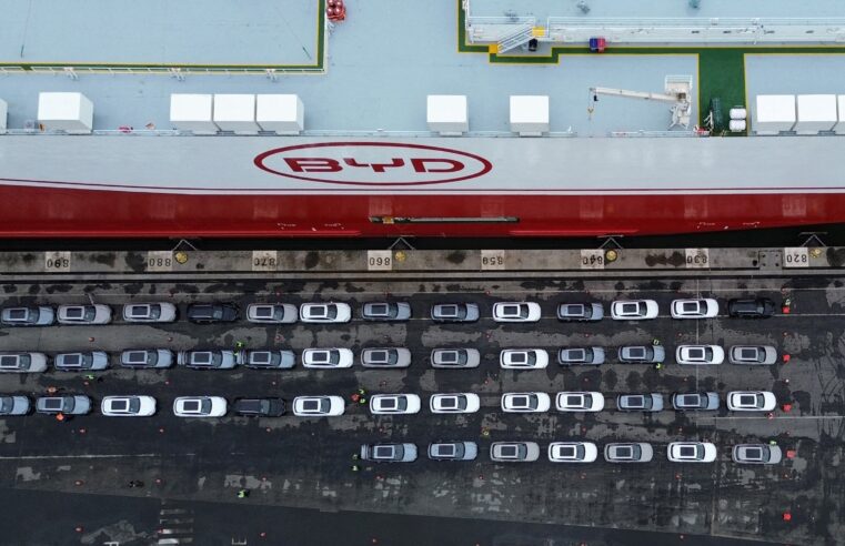 Vendas trimestrais de carros da BYD caem pela primeira vez desde 2020