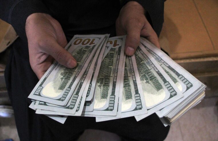 dolar dispara com pacote de bondades no Brasil