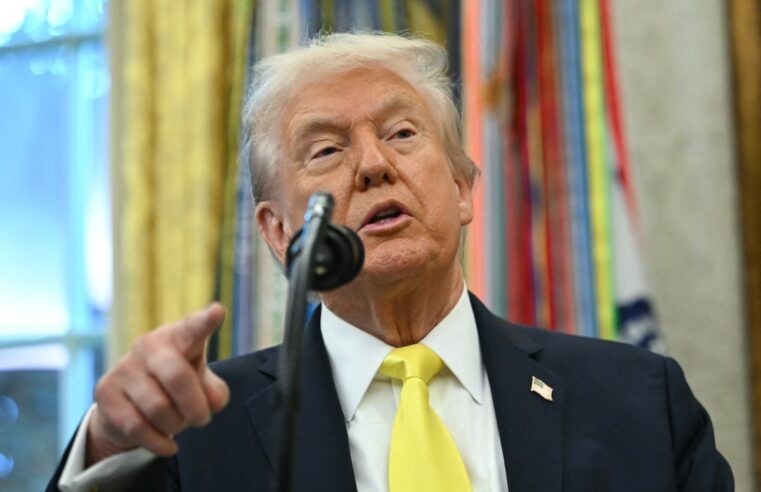 Brasileiros usam memes para comemorar retirada das tarifas sobre produtos pelos EUA