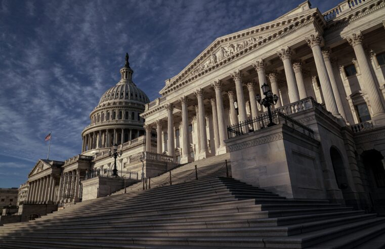 Vice de Trump diz que EUA ‘estão caminhando para paralisação’