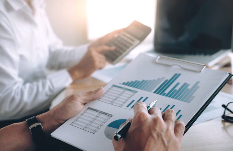 COEs da XP e do BTG: como a falta de informação expôs investidores a riscos e prejuízos?