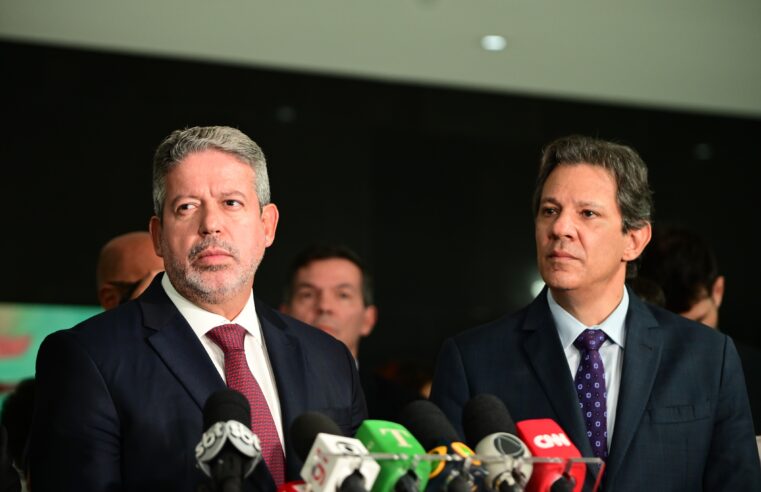 Câmara aprova isenção de Imposto de Renda até R$ 5 mil