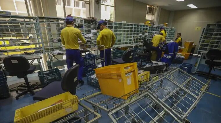 Oposição articula criação de CPI dos Correios por empréstimo