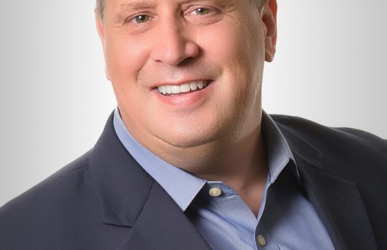 Quem é o CEO da Kodak, filho de costureira e zelador, que tenta resgatar ícone da fotografia da falência