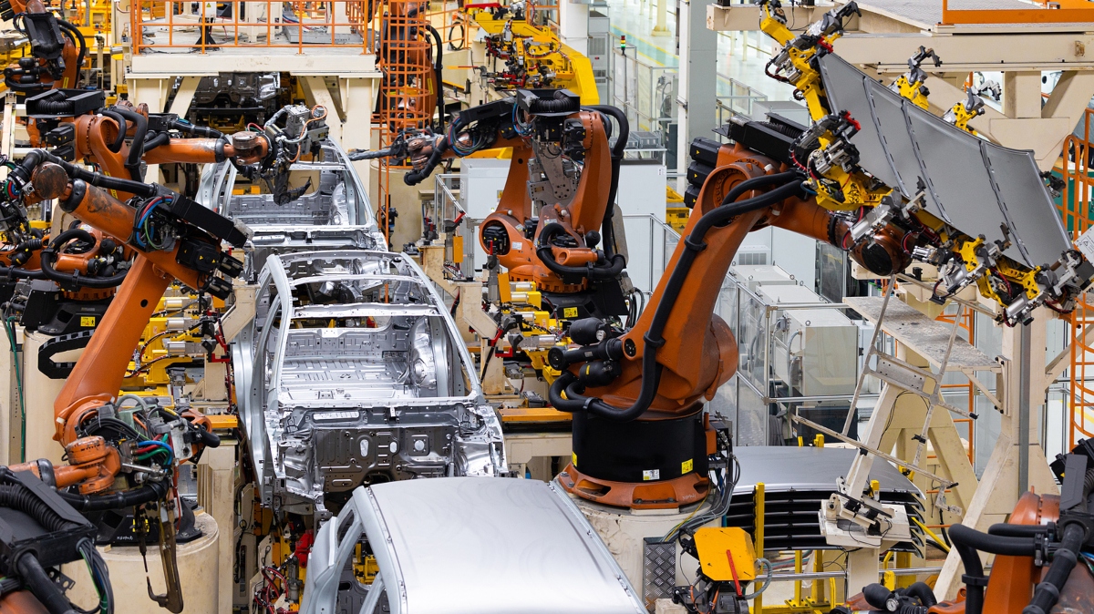 Produção de automóveis no Brasil pode parar em até 3 semanas por falta de chips