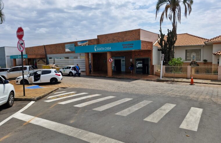 Três das quatro pessoas internadas após comer 'falsa couve' estão em coma induzido em MG