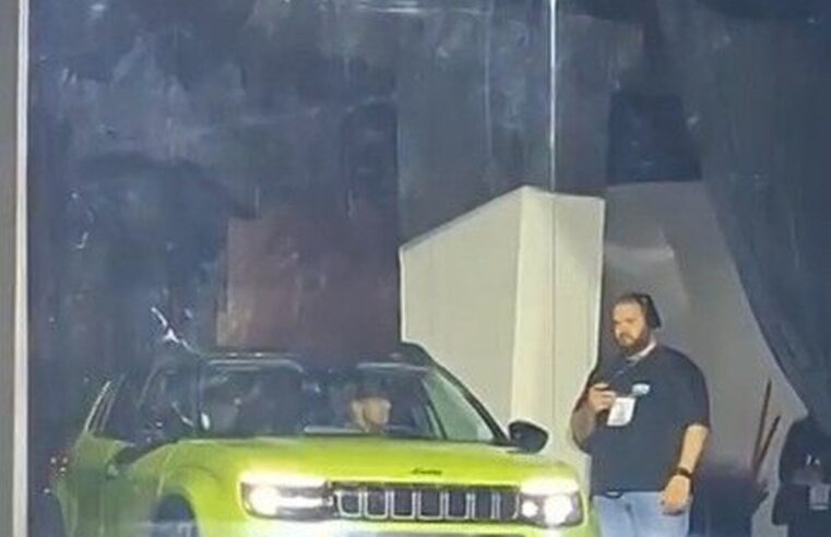 Salão do Automóvel 2025: Jeep apresenta o Avenger, SUV mais barato da marca