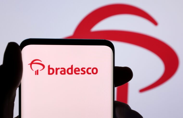 Bradesco vai acabar com home office para quase 900 funcionários em 2026