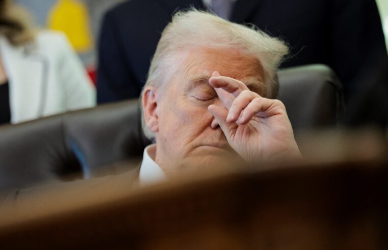 Trump diz que terá ‘plano B’ se tarifaço for derrubado na Justiça