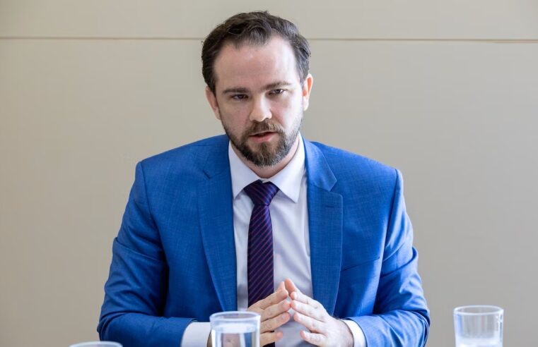 Secretário de Haddad admite situação grave dos Correios