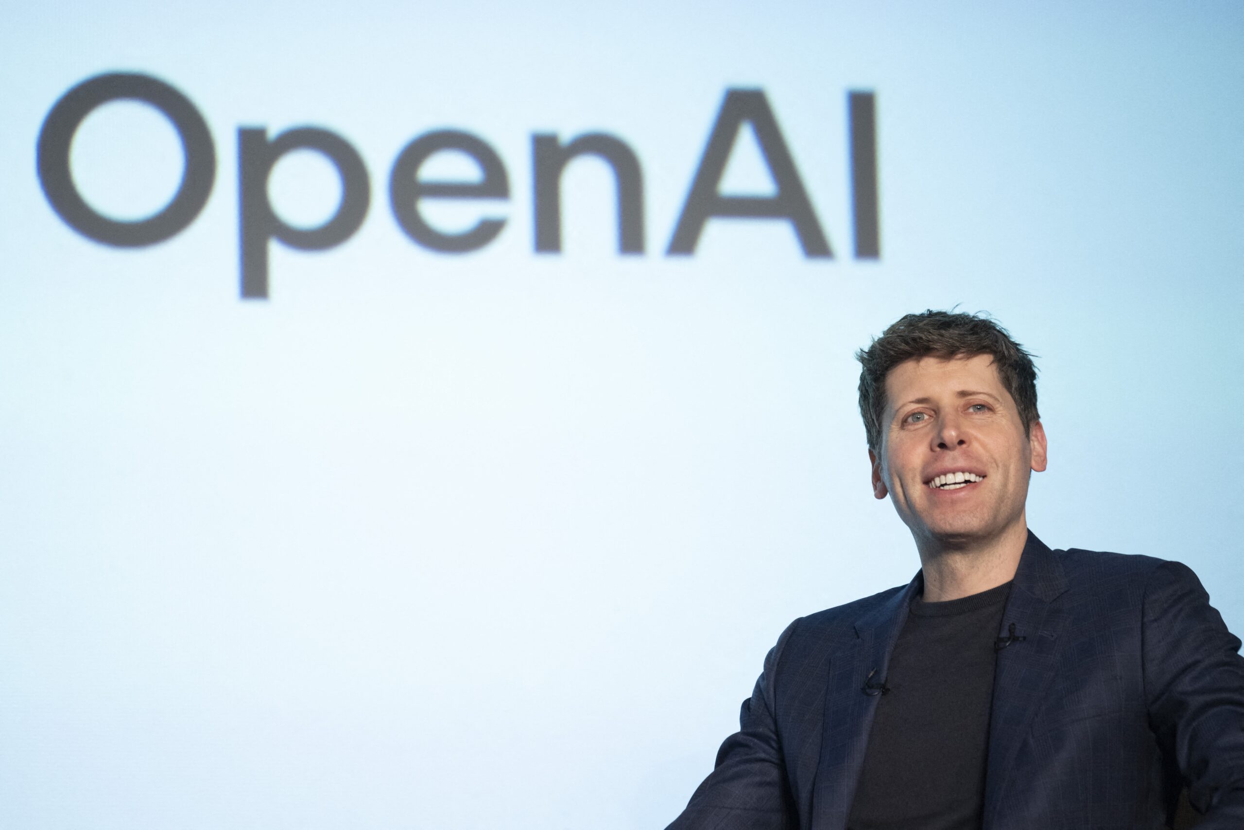 OpenAI pagará US$ 38 bilhões para ter com infraestrutura da Amazon na corrida pela IA