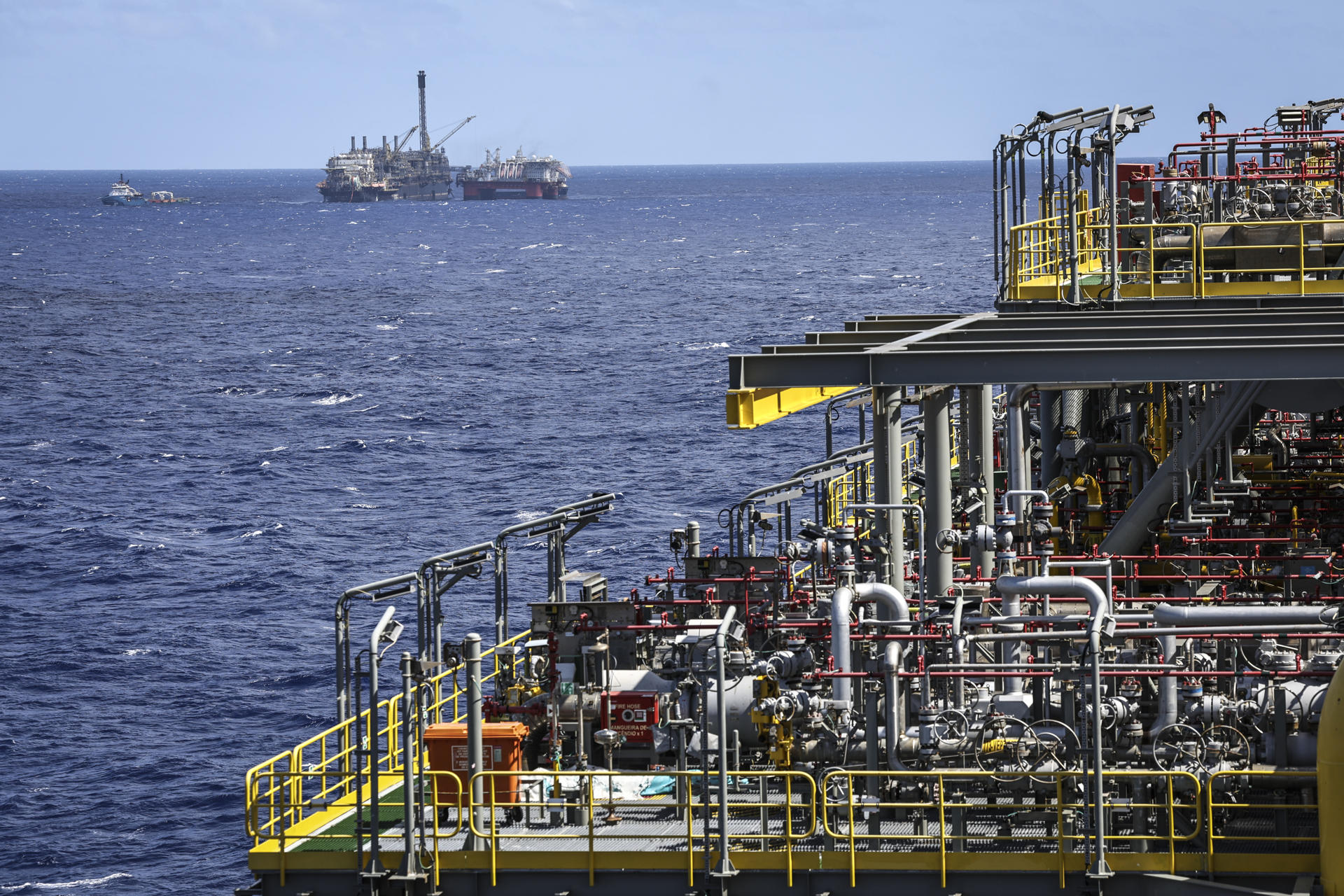 Petrobras anuncia plano de demissão voluntária para cortar 1,1 mil