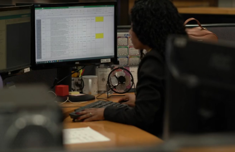 Mulheres ganham 21% menos que homens no Brasil, diz governo