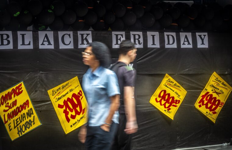 Black Friday: madrugada é horário preferido dos golpistas, diz Serasa
