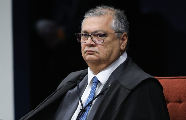 Dino manda PF investigar gastos de ONGs com emendas parlamentares