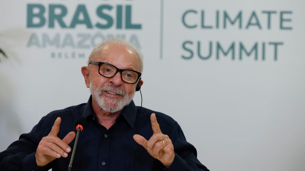 Lula anuncia R$ 5 bi em fundo de florestas em meio à dificuldade de fechar as contas
