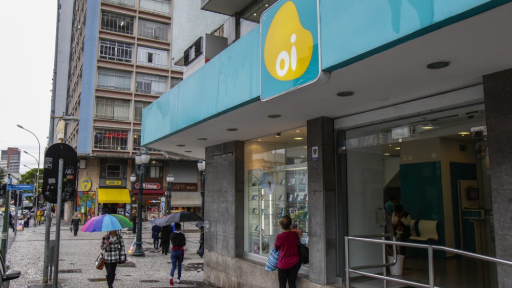 Justiça volta atrás e suspende falência da Oi