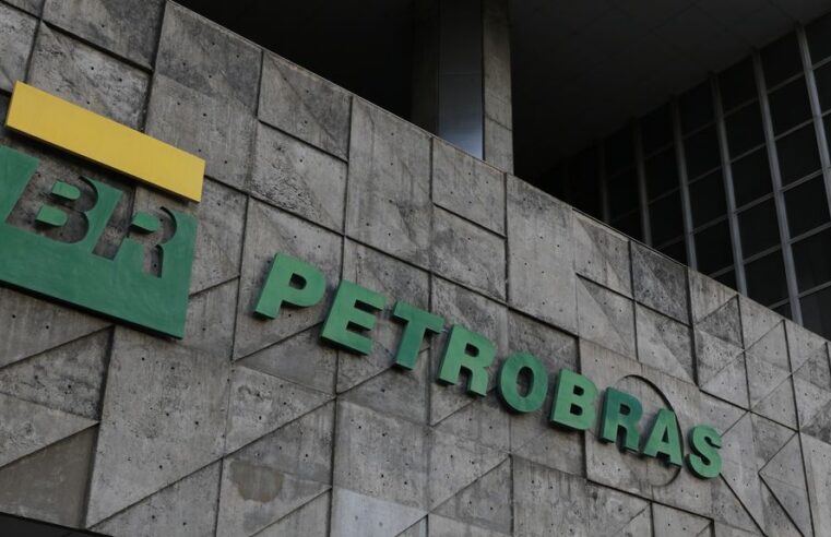 Petrobras pagará R$ 12 bi em dividendos após lucro de R$ 32 bi no trimestre