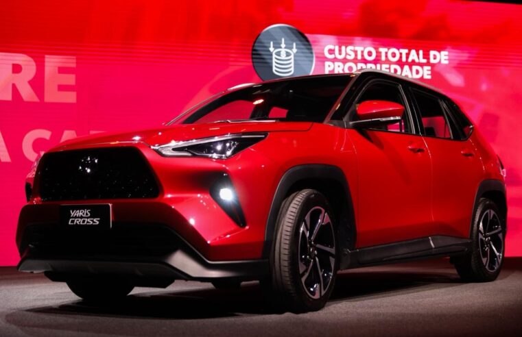 Salão do Automóvel 2025: Toyota Yaris Cross chega a partir de R$ 161 mil, com duas versões híbridas flex