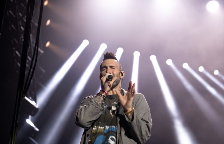 Bud aposta em Maroon 5 gratuito para cativar clientes; saiba por quê