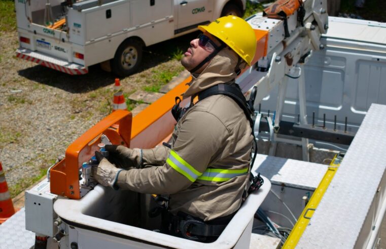 Aneel: conta de luz deve fechar 2025 com reajuste médio de 7%