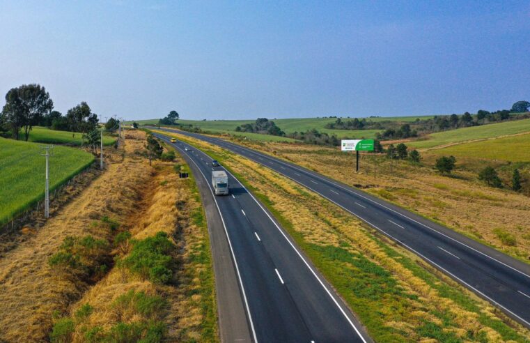 Com categoria dividida, greve de caminhoneiros tem baixa adesão
