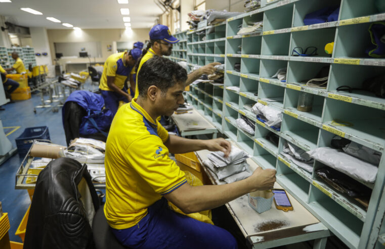 Em crise, Correios preveem 15 mil demissões até 2027 no PDV