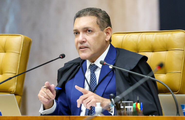 Nunes Marques suspende leis municipais que autorizam loterias e bets