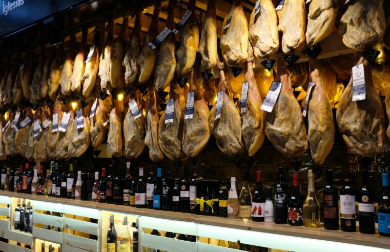 Por que a Espanha está usando até exército para defender seu famoso presunto