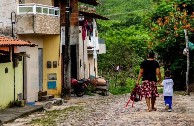 Pobreza e extrema pobreza caem ao menor nível da série do IBGE
